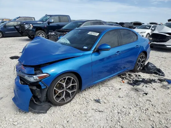 ZARFAEEN7J7578331 2018 ALFA ROMEO GIULIA - Image 1
