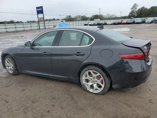 ZARFAEEN7J7591242 2018 ALFA ROMEO GIULIA - Image 2