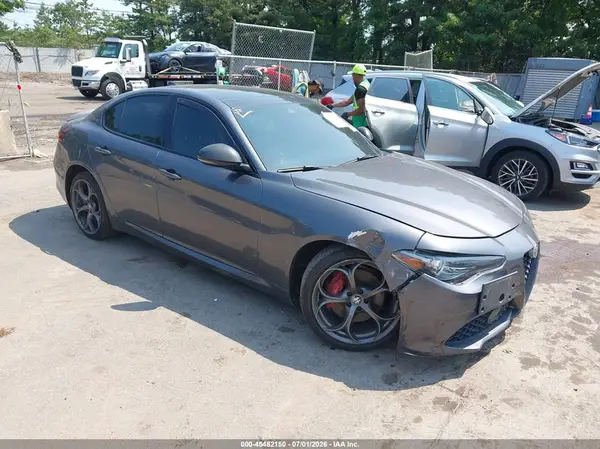 ZARFAEEN7J7596537 2018 ALFA ROMEO GIULIA