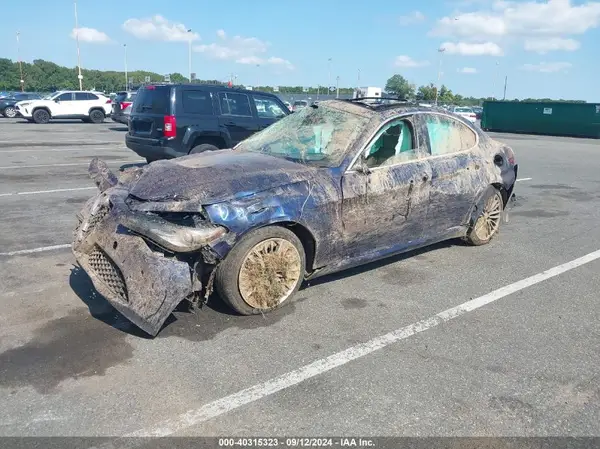 ZARFAEEN8H7530072 2017 ALFA ROMEO GIULIA - Image 2