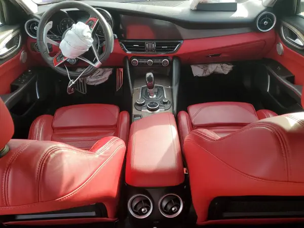 ZARFAEEN8H7535076 2017 ALFA ROMEO GIULIA - Image 8