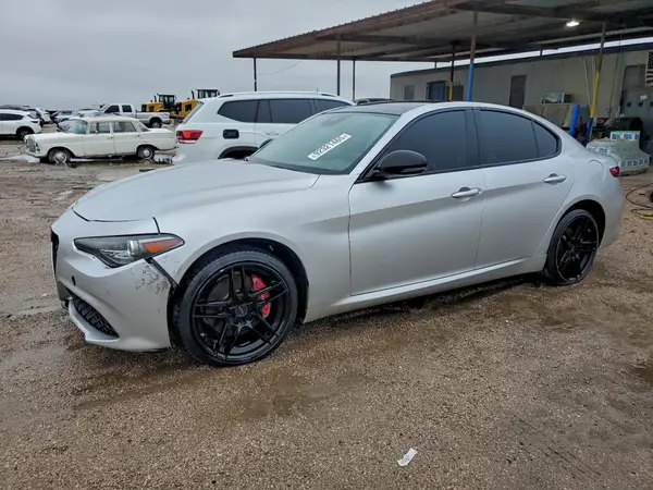ZARFAEEN8J7565667 2018 ALFA ROMEO GIULIA