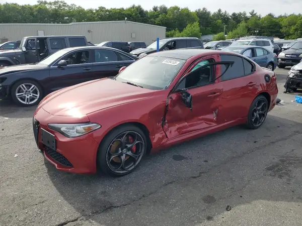 ZARFAEEN8J7568018 2018 ALFA ROMEO GIULIA - Image 1