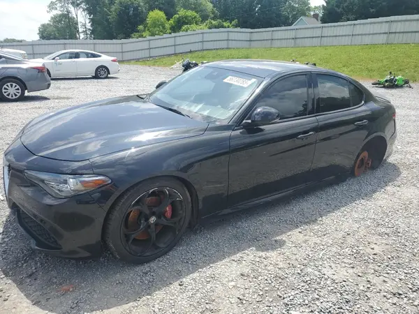 ZARFAEEN8J7573994 2018 ALFA ROMEO GIULIA - Image 1