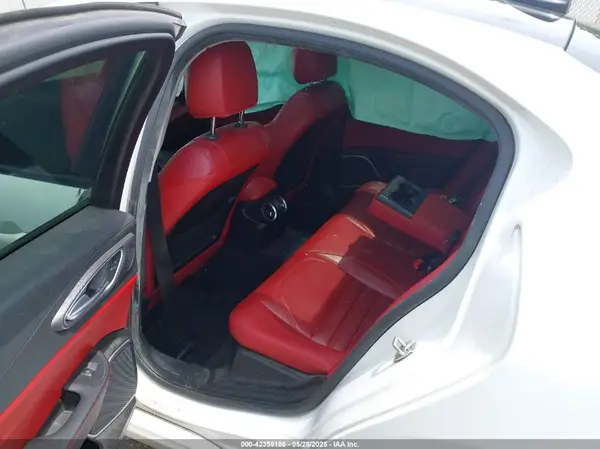 ZARFAEEN8J7583814 2018 ALFA ROMEO GIULIA - Image 8