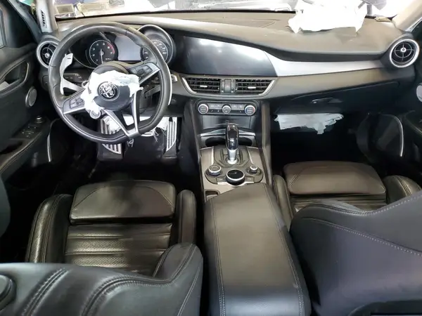 ZARFAEEN9H7542652 2017 ALFA ROMEO GIULIA - Image 8