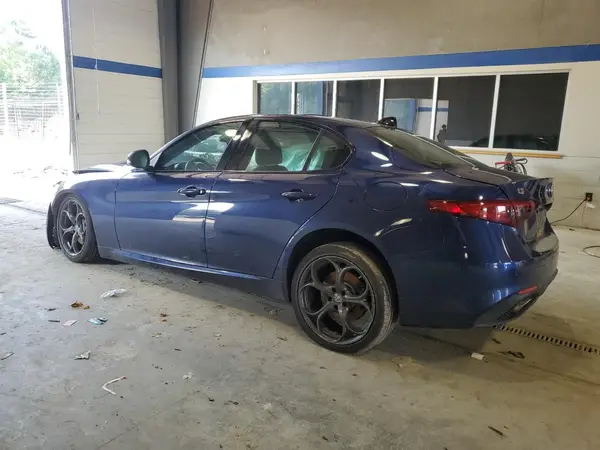ZARFAEEN9H7550007 2017 ALFA ROMEO GIULIA - Image 2