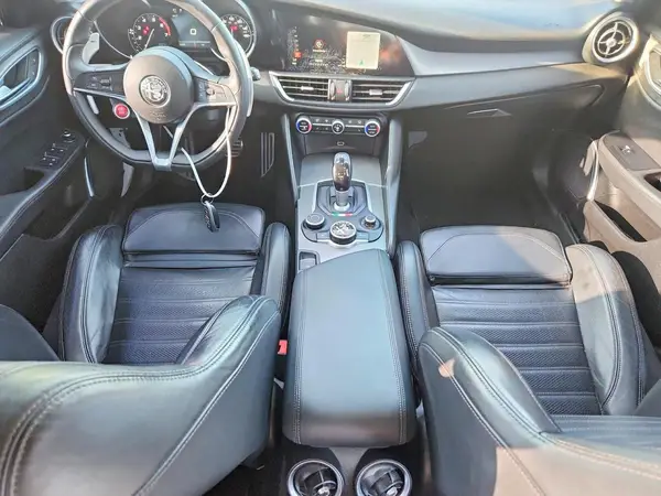 ZARFAEEN9H7555238 2017 ALFA ROMEO GIULIA - Image 8