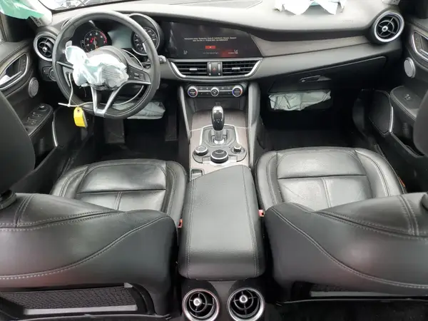 ZARFAEEN9J7579612 2018 ALFA ROMEO GIULIA - Image 8