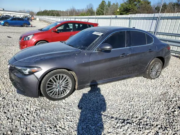 ZARFAEEN9J7579836 2018 ALFA ROMEO GIULIA - Image 1