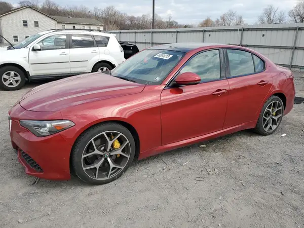 ZARFAEEN9J7590710 2018 ALFA ROMEO GIULIA - Image 1