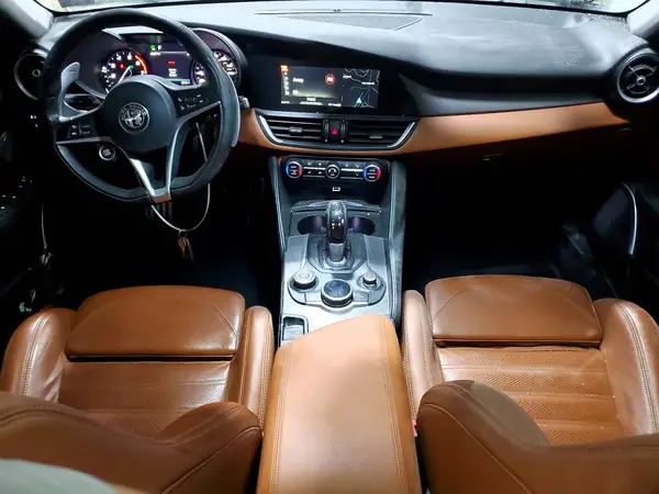ZARFAEEN9J7595728 2018 ALFA ROMEO GIULIA - Image 8