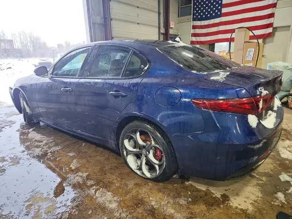 ZARFAEEN9J7597382 2018 ALFA ROMEO GIULIA - Image 2