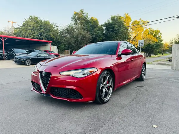 ZARFAEENXH7532034 2017 ALFA ROMEO GIULIA - Image 2