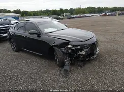 ZARFAEENXH7537024 2017 ALFA ROMEO GIULIA