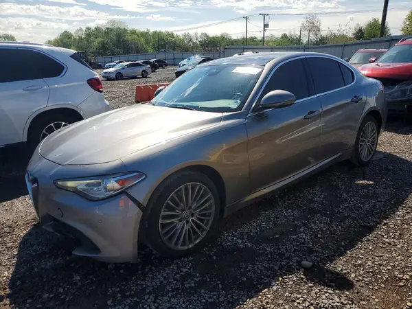 ZARFAEENXH7539579 2017 ALFA ROMEO GIULIA - Image 1