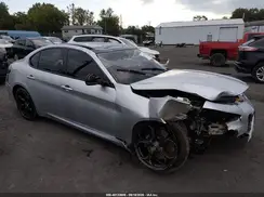 ZARFAEENXH7541686 2017 ALFA ROMEO GIULIA