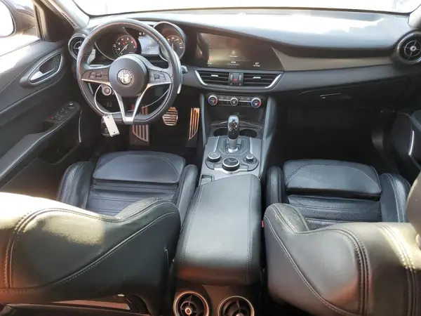 ZARFAEENXH7544765 2017 ALFA ROMEO GIULIA - Image 8