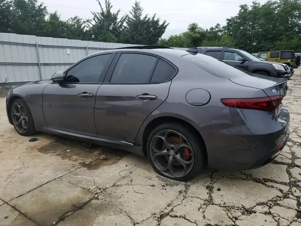 ZARFAEENXH7551215 2017 ALFA ROMEO GIULIA - Image 2