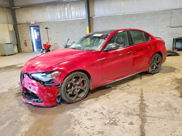 ZARFAEENXJ7567615 2018 ALFA ROMEO GIULIA