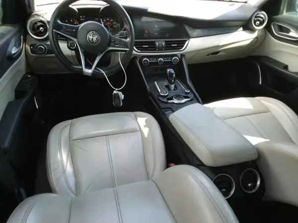 ZARFAMAN0K7598552 2019 ALFA ROMEO GIULIA - Image 8