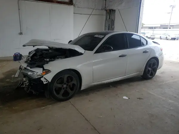 ZARFAMAN0K7604236 2019 ALFA ROMEO GIULIA - Image 1
