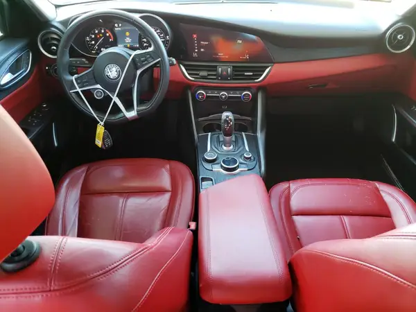 ZARFAMAN0K7604494 2019 ALFA ROMEO GIULIA - Image 8
