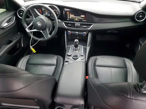 ZARFAMAN0K7610053 2019 ALFA ROMEO GIULIA - Image 8