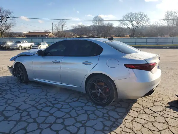 ZARFAMAN0K7622879 2019 ALFA ROMEO GIULIA - Image 2