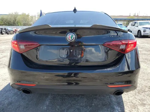 2020 ALFA ROMEO GIULIA auction photo 6