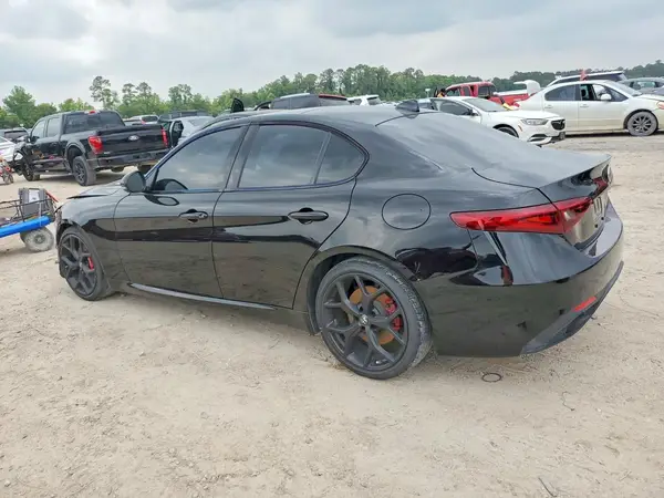 ZARFAMAN0L7626738 2020 ALFA ROMEO GIULIA - Image 2