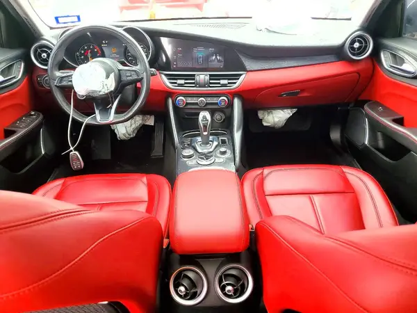 ZARFAMAN0L7626738 2020 ALFA ROMEO GIULIA - Image 8