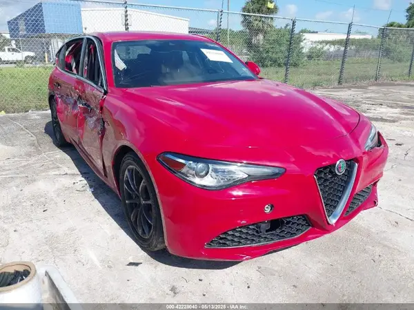 ZARFAMAN0L7631101 2020 ALFA ROMEO GIULIA - Image 1