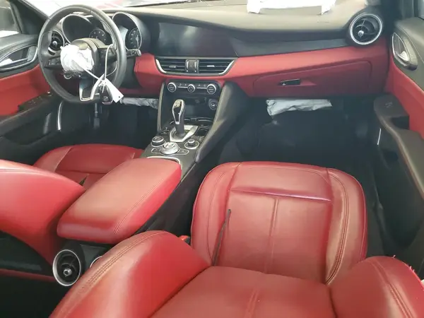 ZARFAMAN0L7631437 2020 ALFA ROMEO GIULIA - Image 8