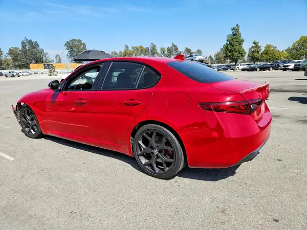 ZARFAMAN0L7635598 2020 ALFA ROMEO GIULIA - Image 2