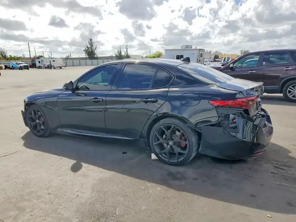 ZARFAMAN0L7635973 2020 ALFA ROMEO GIULIA - Image 2