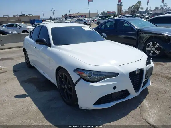 ZARFAMAN0L7636394 2020 ALFA ROMEO GIULIA - Image 1