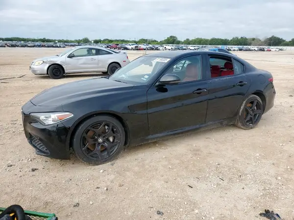 ZARFAMAN0M7638969 2021 ALFA ROMEO GIULIA - Image 1