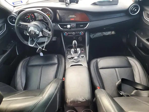 ZARFAMAN0M7641788 2021 ALFA ROMEO GIULIA - Image 8