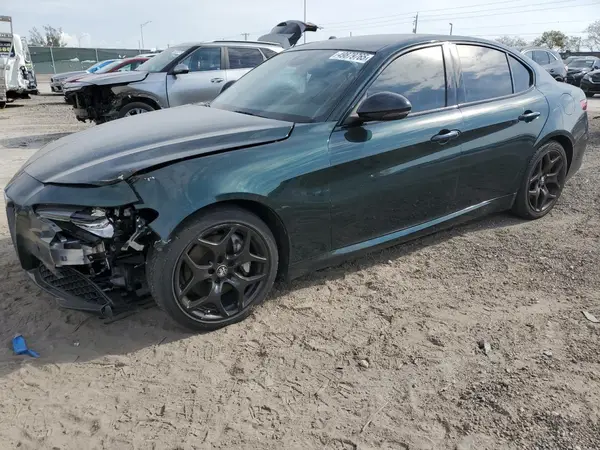 ZARFAMAN0M7647476 2021 ALFA ROMEO GIULIA - Image 1