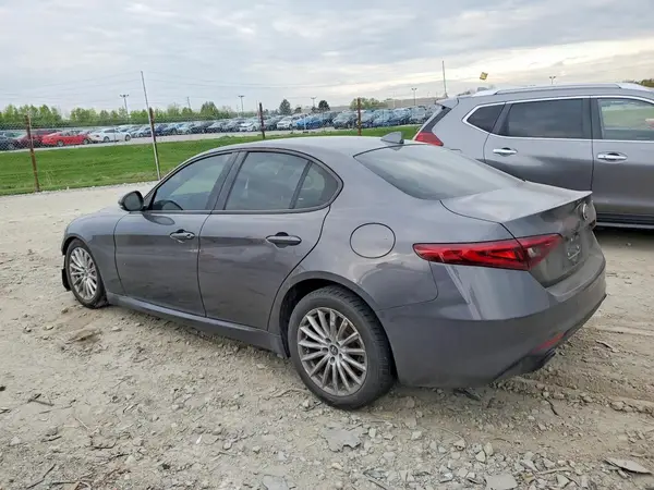 ZARFAMAN0N7656373 2022 ALFA ROMEO GIULIA - Image 2