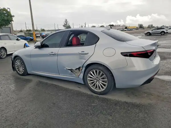 ZARFAMAN0N7665185 2022 ALFA ROMEO GIULIA - Image 2