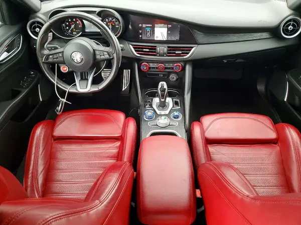 ZARFAMAN0N7665185 2022 ALFA ROMEO GIULIA - Image 8
