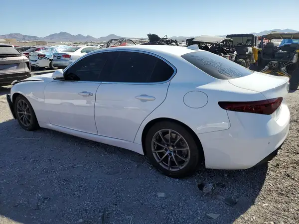 ZARFAMAN1K7603404 2019 ALFA ROMEO GIULIA - Image 2