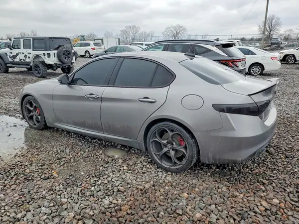 ZARFAMAN1K7608649 2019 ALFA ROMEO GIULIA - Image 2