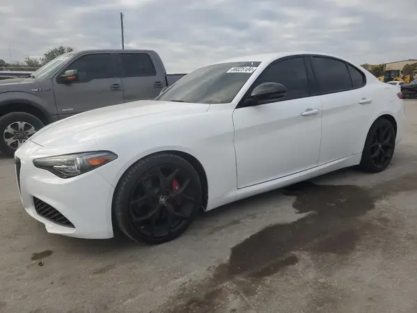 ZARFAMAN1K7619490 2019 ALFA ROMEO GIULIA - Image 1