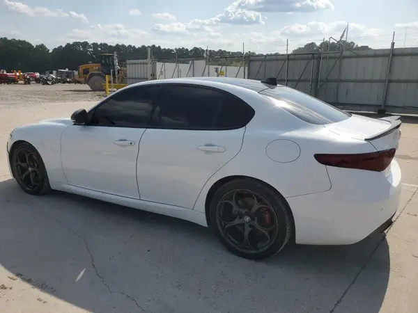 ZARFAMAN1K7622177 2019 ALFA ROMEO GIULIA - Image 2