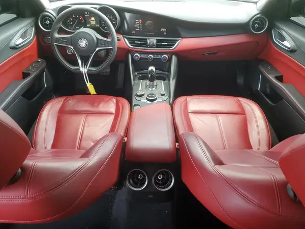 ZARFAMAN1K7622177 2019 ALFA ROMEO GIULIA - Image 8