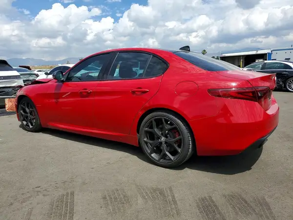 ZARFAMAN1K7622504 2019 ALFA ROMEO GIULIA - Image 2