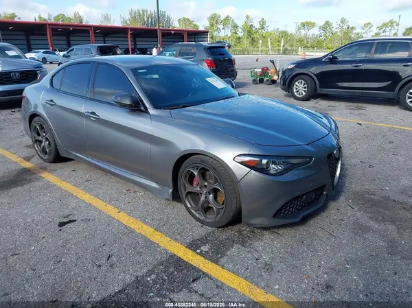 ZARFAMAN1K7622552 2019 ALFA ROMEO GIULIA